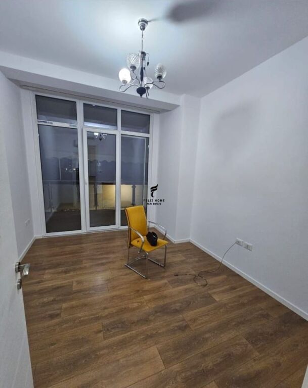 OFFICE FOR RENT 140 M2 PARIS MUNICIPALITY 130,000 LEKE FH-81179