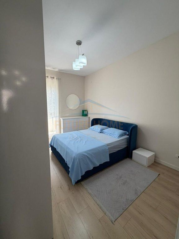 Rent, Apartment 2+1, Barricades Street, Tirana.