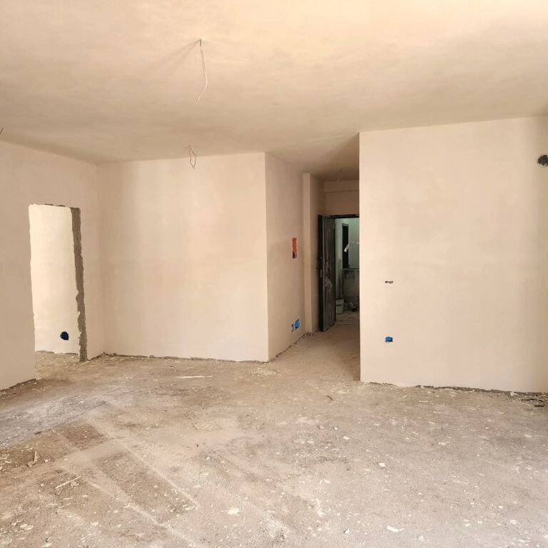 FOR SALE 2+1+2+PARKING SPACE NEAR THE BALLET SCHOOL