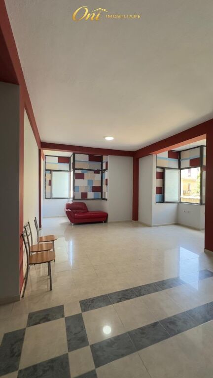 OFFICE FOR RENT CENTER