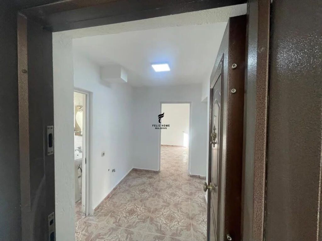OFFICE FOR RENT 80 M2 FERIT XHAJKO STREET 50,000 LEKE FH-81199