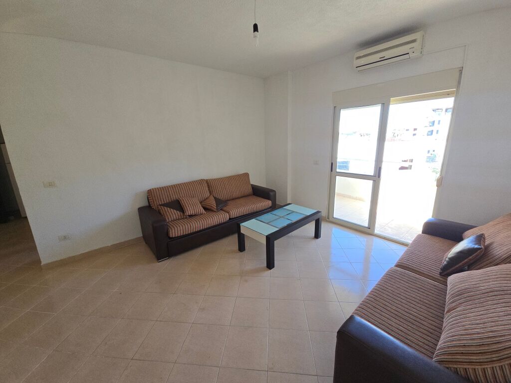 SHITET APARTAMENT 1+1 TEK SHKEMBI I KAVAJES SIPER RRUGES