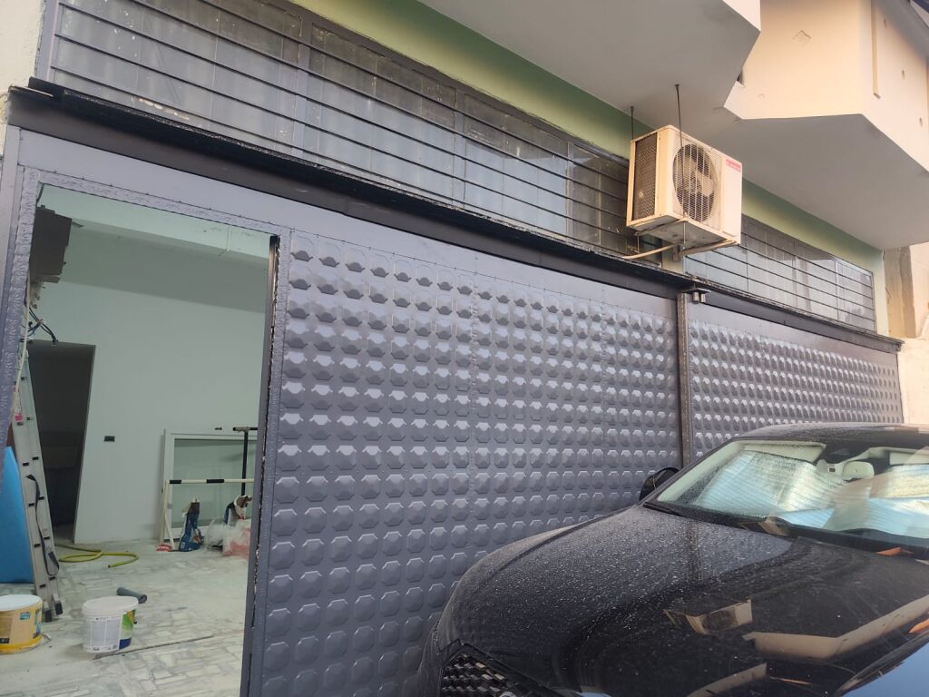 Warehouse for rent in Kombinat !