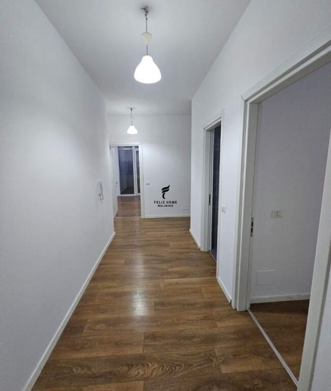 OFFICE FOR RENT 140 M2 PARIS MUNICIPALITY 130,000 LEKE FH-81179