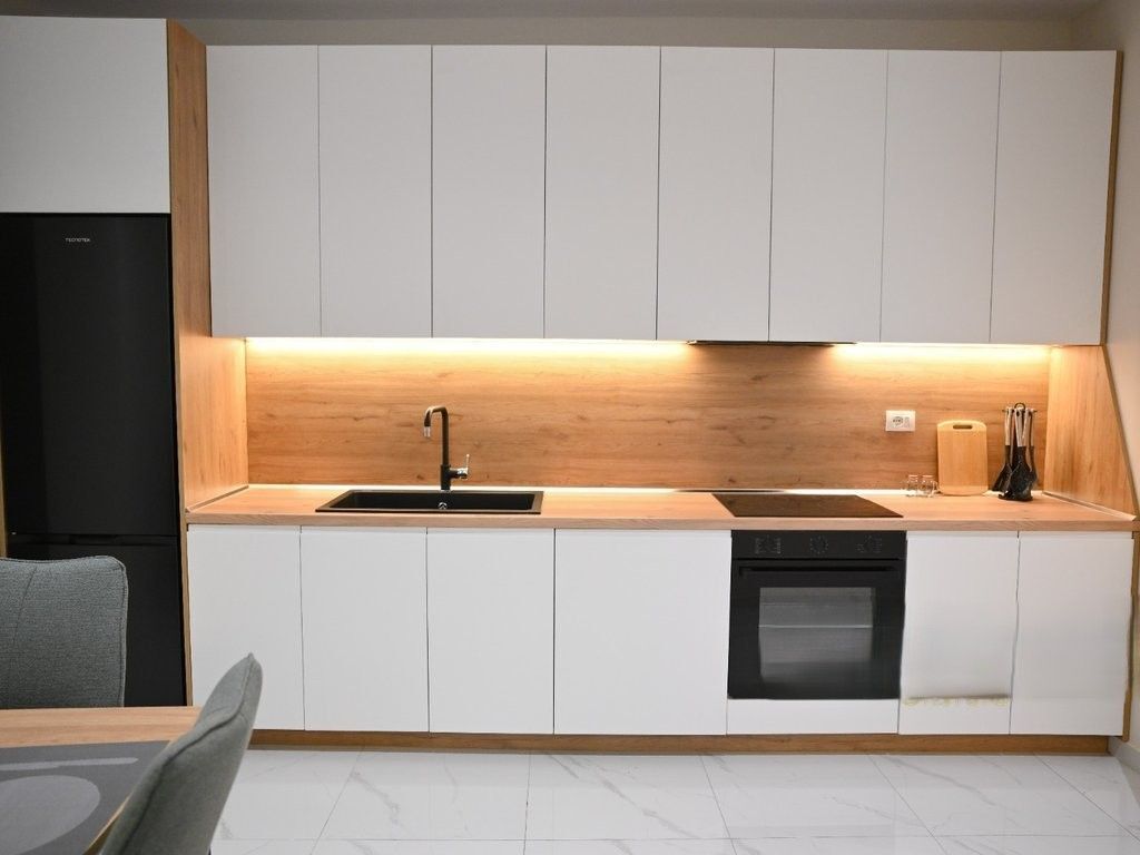 SHITET APARTAMENT 1+1 NE KAMEZ 92,000 €
