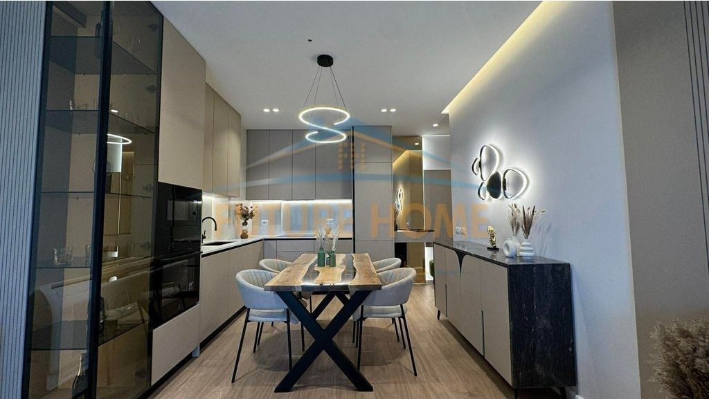 For sale 2+1+2, Golden Tower Residence, Mine Peza Street. UNA67200