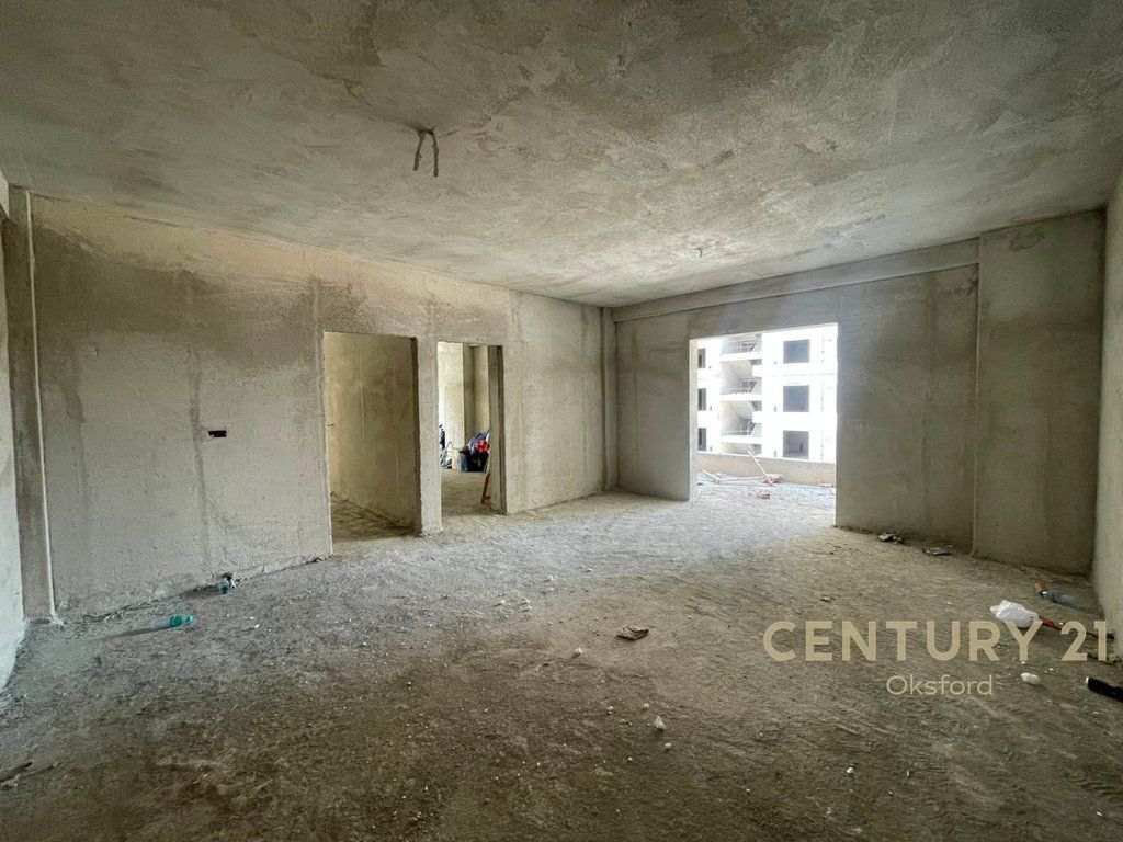 APARTMENT 2+1+2, NEAR THE FORMER AVIATION FIELD FOR SALE