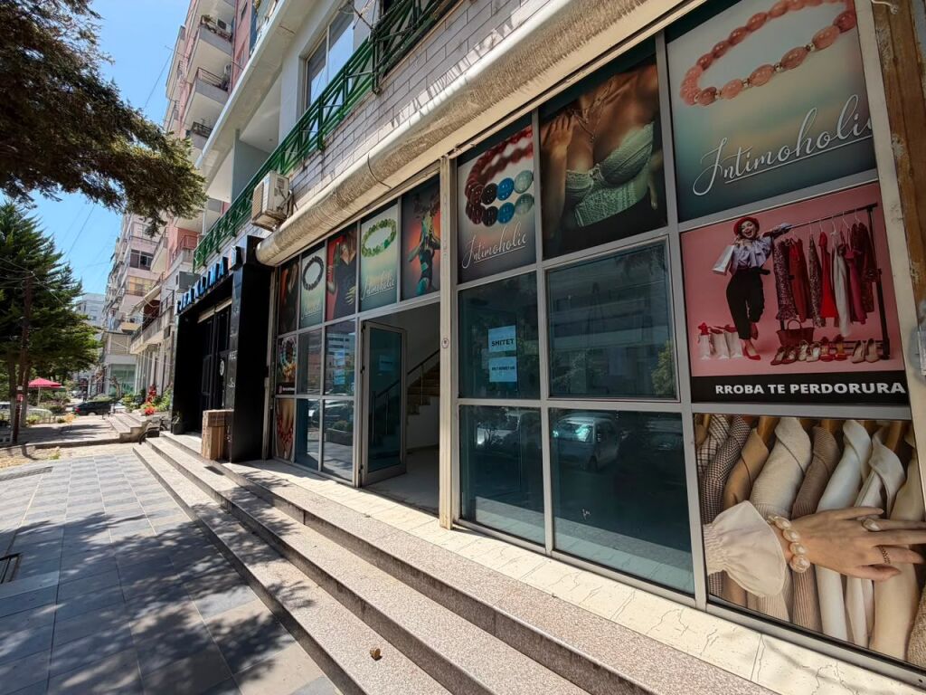 Occasion‼️Shop for sale ground floor📍Astir