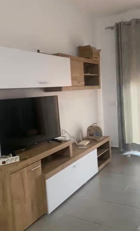 Apartament 1+1+parkim me qera - Astir