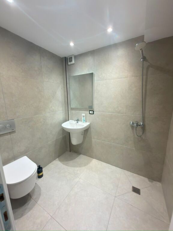 Jepet me qira duplex tek Golden Park 3