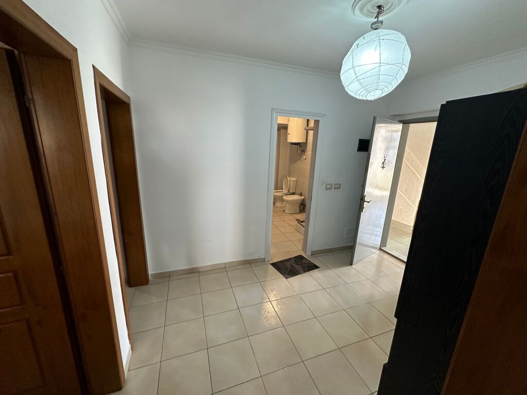 Appartamento 2+1 in affitto a Kinostudio vicino a Tv Klan