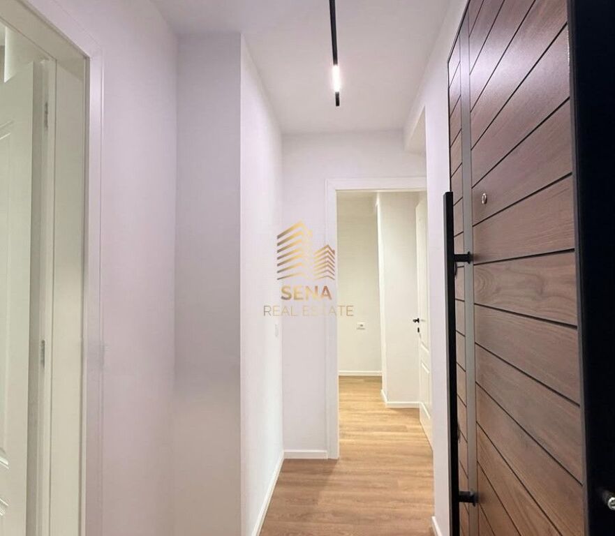 For sale, Apartment 1+1, 21 Dhjetori, 155,000 Euro