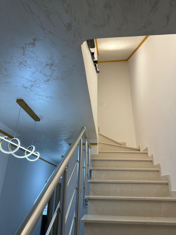 DUPLEX 4+1+3 IN AFFITTO