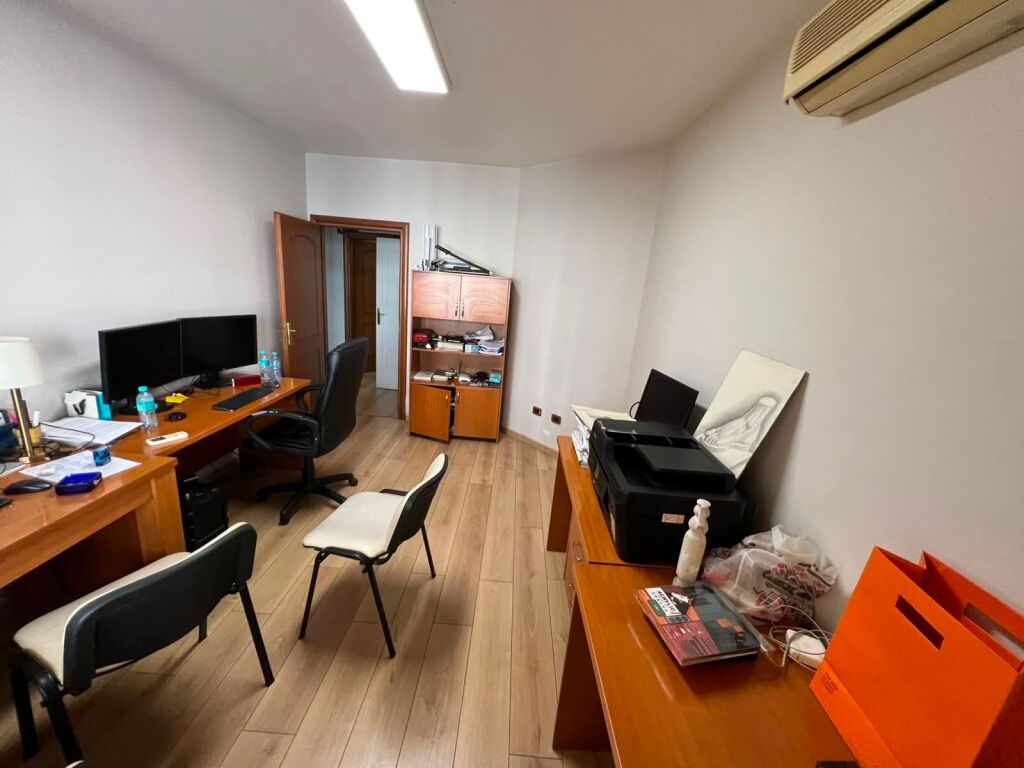 Qera | Apartament 2 + 1 | 21 Dhjetori | 600 €/muaj - Widok 4