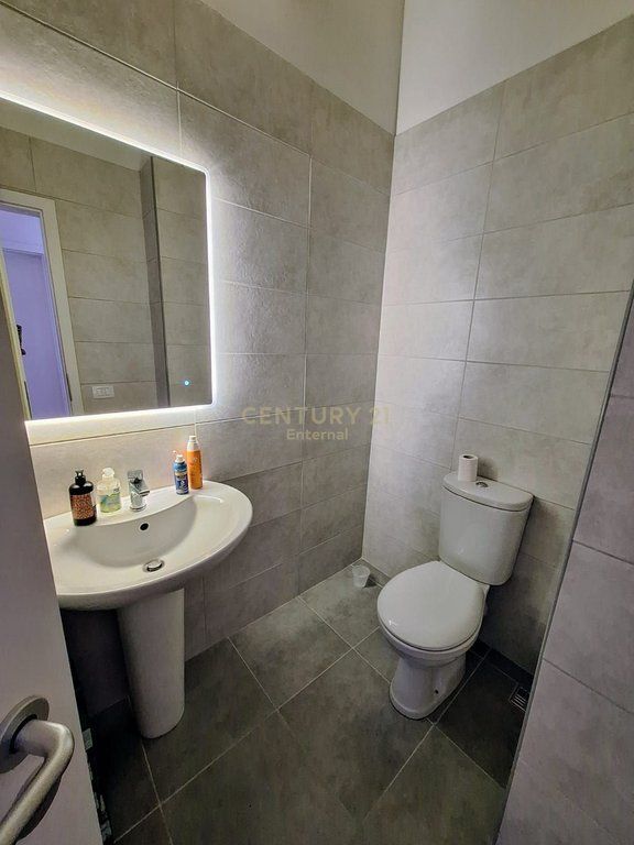 Ali Demi, Mangalem Complex 21 - For Rent 2+1+2 Modern