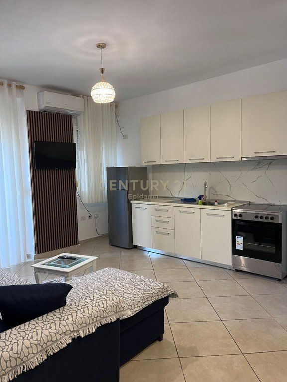 Mundësi Investimi! Apartament 1+1 në Shkëmbin e Kavajës