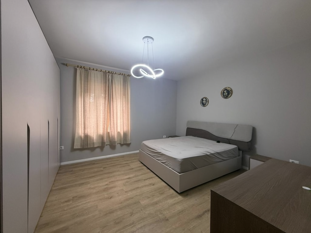 Apartment 1+1 + Parking space for rent near Medreseja