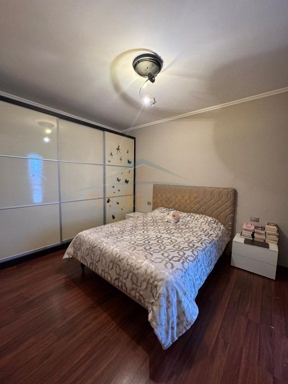 For sale, 2+1+2, Tower Bridge, Rruga e Dibres. Return66601