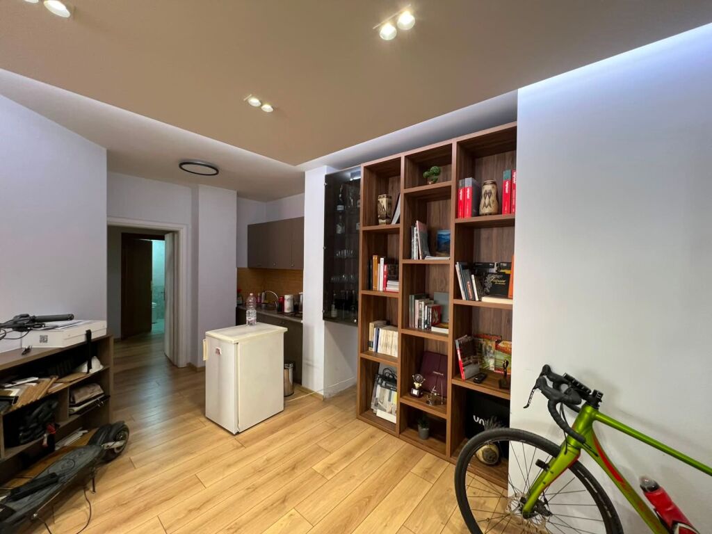 Qera | Apartament 2 + 1 | 21 Dhjetori | 600 €/muaj - Widok 2