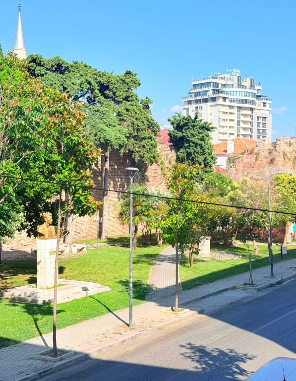 FOR RENT APARTMENT 3+2 NEAR ALBANIAN COLLEGE, DURRES