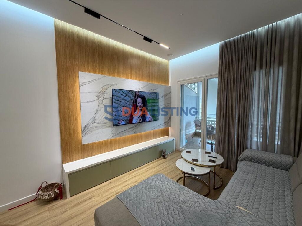 Apartament Premium 2+1+ post parkimi me Qira – Kopshti Botanik!