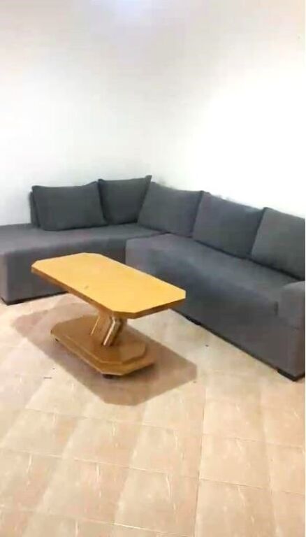 Appartamento 2+1 in affitto in via Jordan Misja, 400 euro
