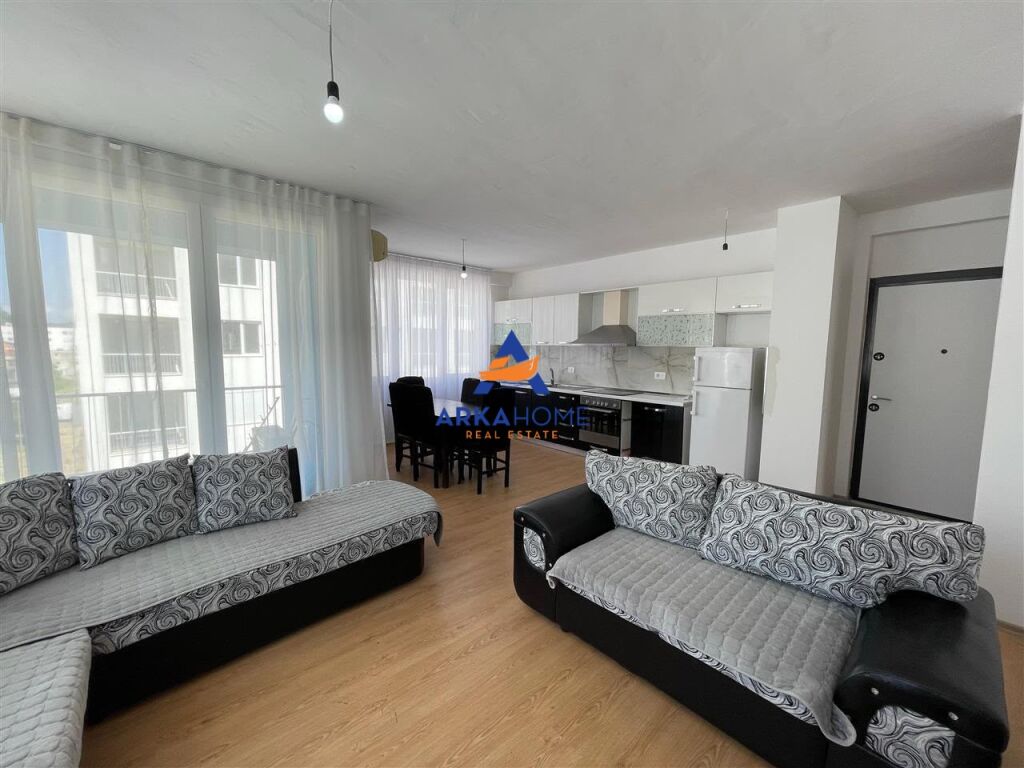 JEPET APARTAMENT ME QERA 2+1+BALLKON "VORE" 40.000 LEKE (I DISKUTUESHEM)