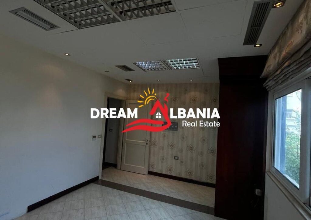 Appartamento in vendita a Mine Peza vicino alla Procura 3+1 (ID4131506)
