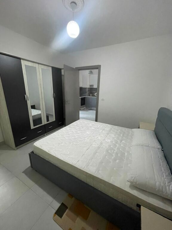 For rent 2+1+2 and parking for 55,000 lek