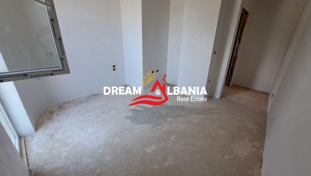 Appartamento 2+1 in vendita vicino al lago secco presso Radisson Hotel a Tirana (ID 5121001)