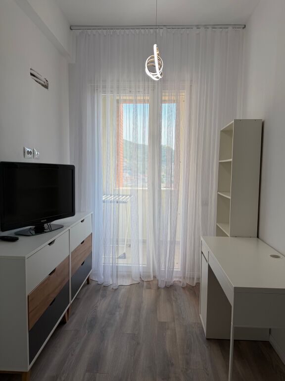 🏢 Jepet me qira Apartament 2+1 tek Golden Park