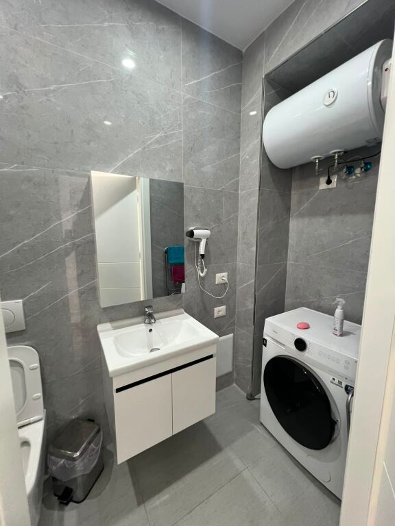 Apartament 1+1 për Shitje – Qendra e Durrësit, pranë Bashkisë