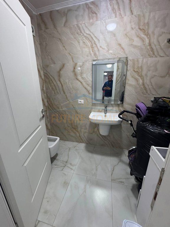 Qera, Apartament 2+1+2, Vila L 2, Unaza e Re 600 €