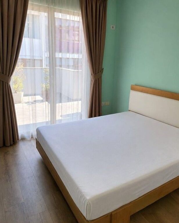 Apartment 2+1 with veranda for rent in Fresk