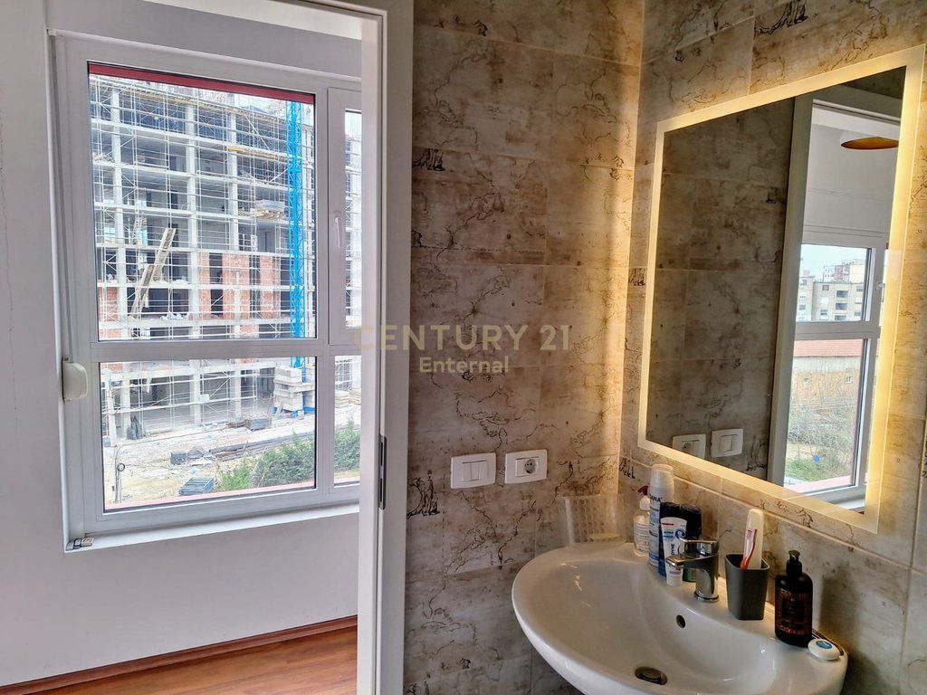 Ali Demi, Mangalem Complex 21 - For Rent 2+1+2 Modern