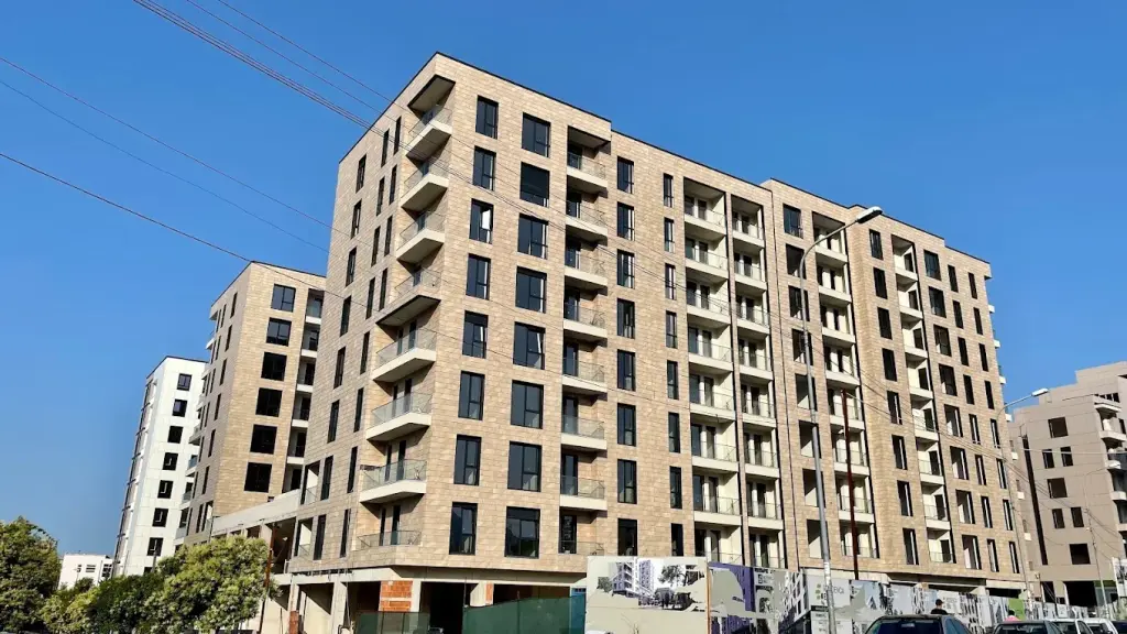 🏡✨ Shitet Apartament 3+1 me Verandë tek Rezidenca Erli ✨🏡