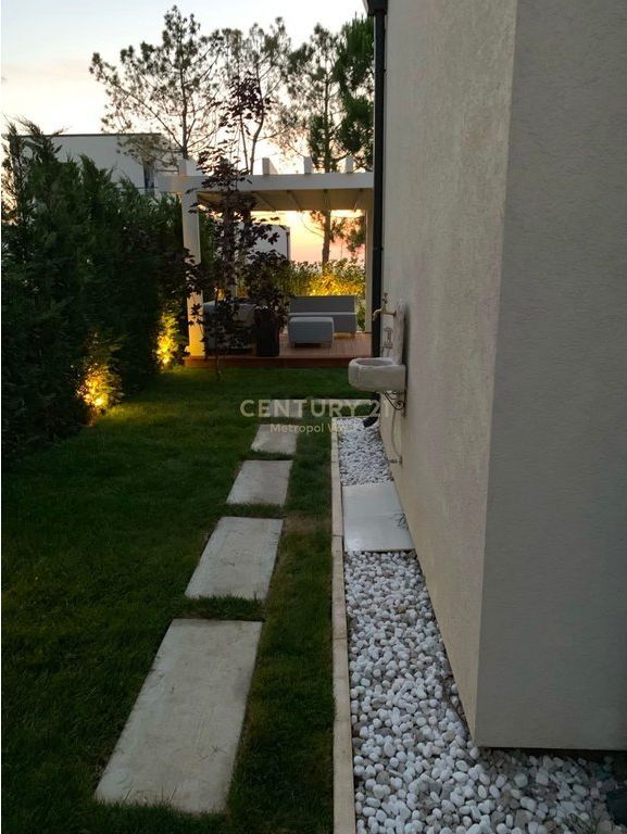 For Rent - Villa in "Vala Mar" Residence, Lalzi Bay, Durres 3,900 € /Month