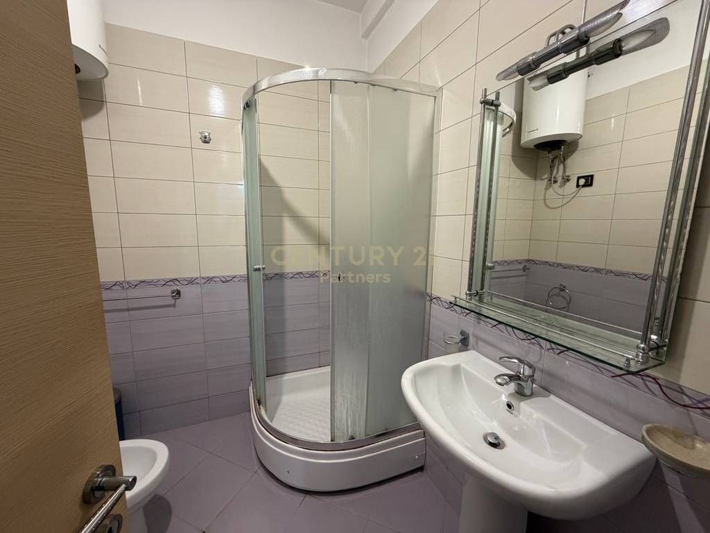 JAPIM ME QIRA APARTAMENT 2+1+2 TEK KOMPLEKSI KIKA 2,KOMUNA E PARISIT!