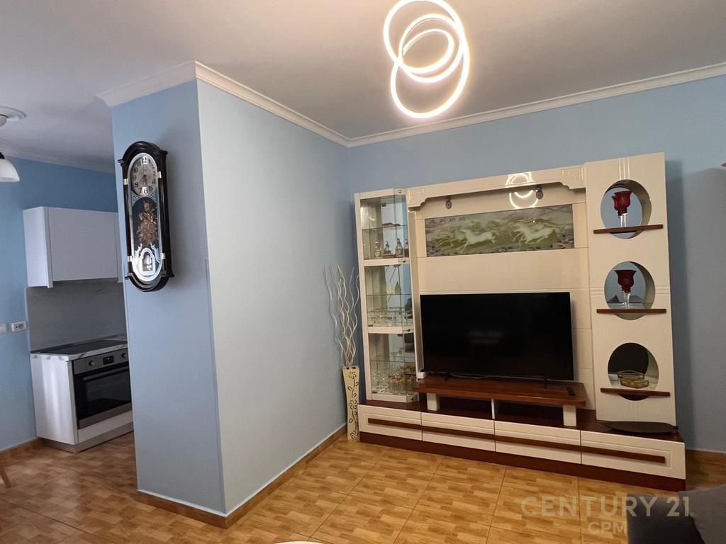 Apartament me qira 📍  rruga Barrikadave