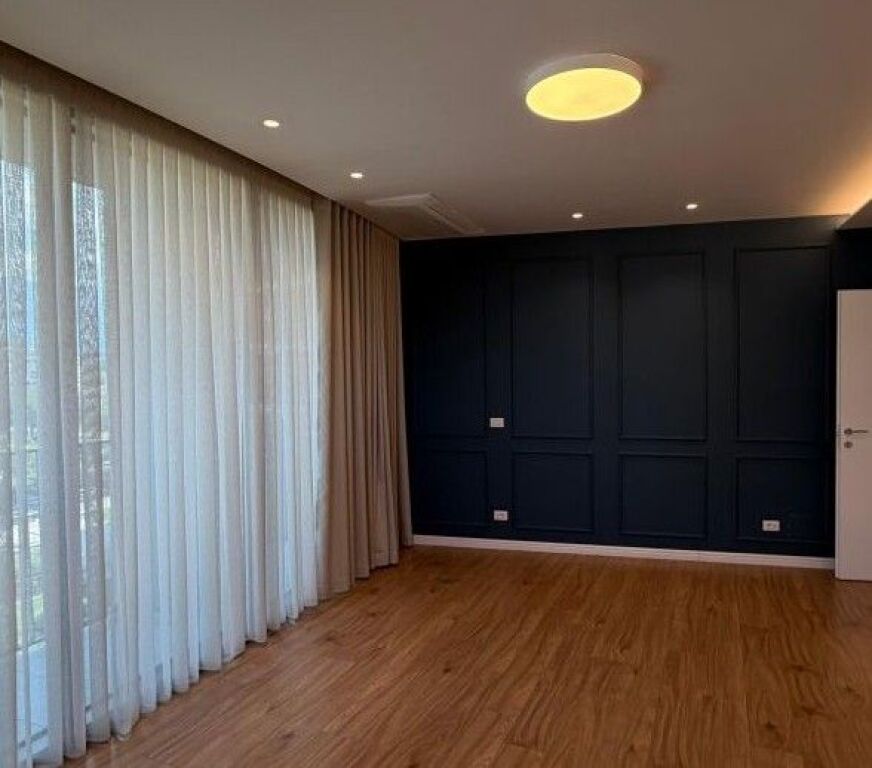 ZYRE ME QIRA TE LAKE VIEW REZIDENCE LIQENI ARTIFICIAL
