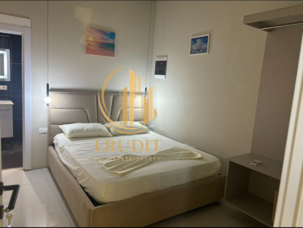 Garzoniere në shitje , Uji i Ftohtë, Vlorë
