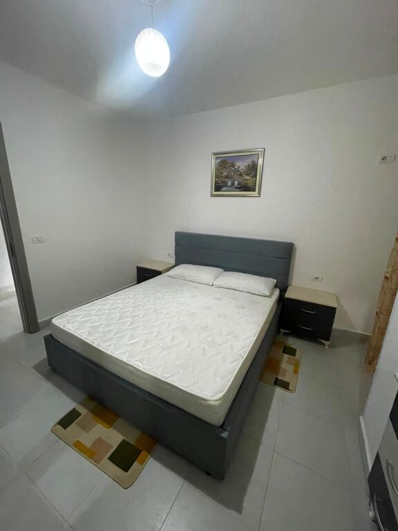 For rent 2+1+2 and parking for 55,000 lek