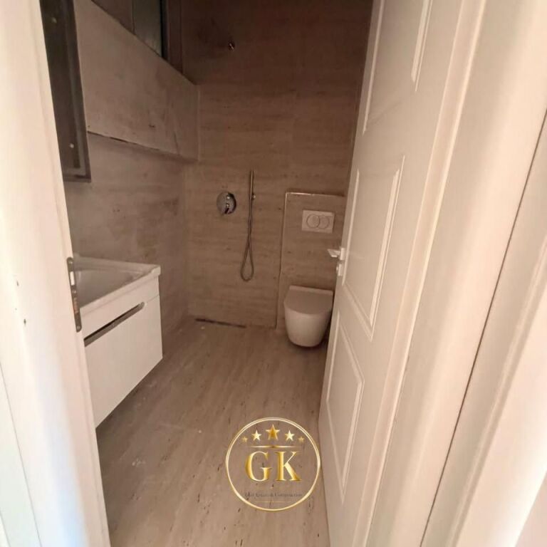 🏡 Stazione di servizio in vendita    📍 Posizione: Shkembi Kavajes