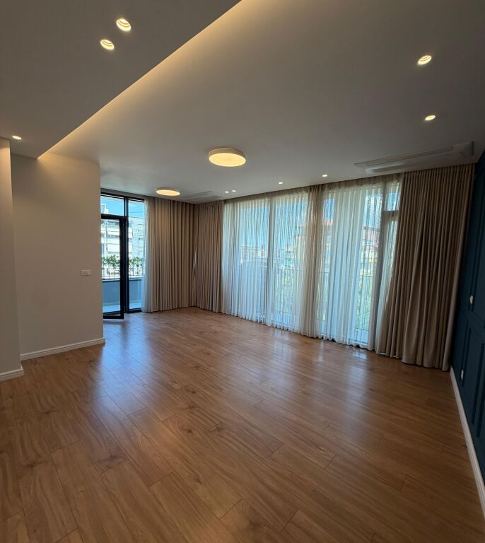 📌Jepet me Qira Ambient Zyrash – Lake View, Tiranë