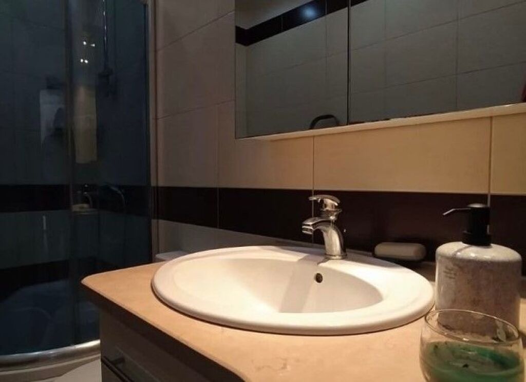 Apartment 1+1 for Sale at Komuna e Parisit