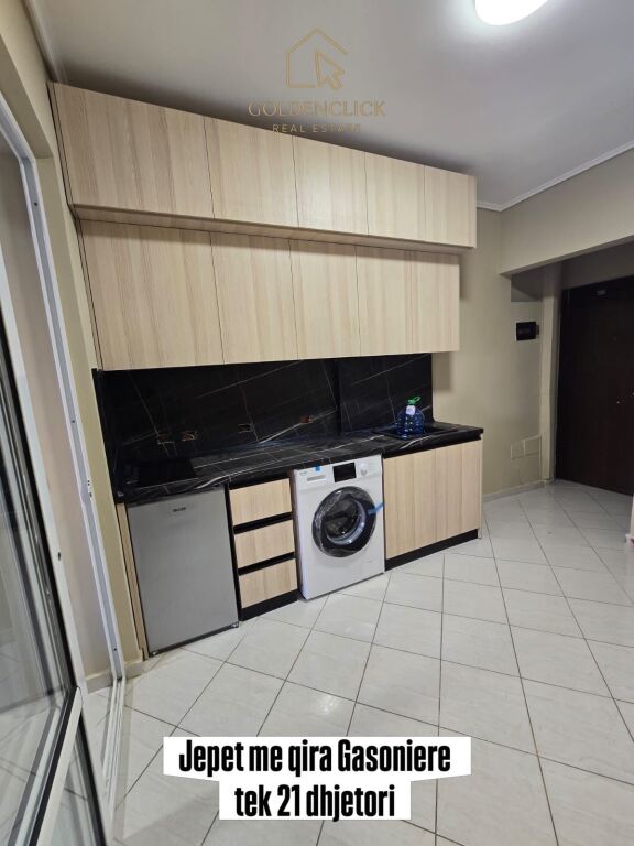 Studio apartment for rent on Durrës street