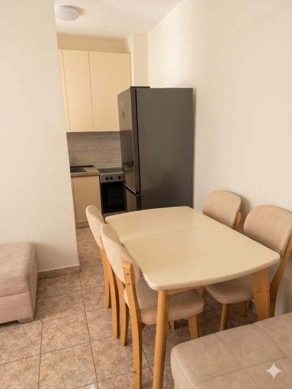 1+1, 5th floor without elevator, commune of Parisit, 450 thousand lek