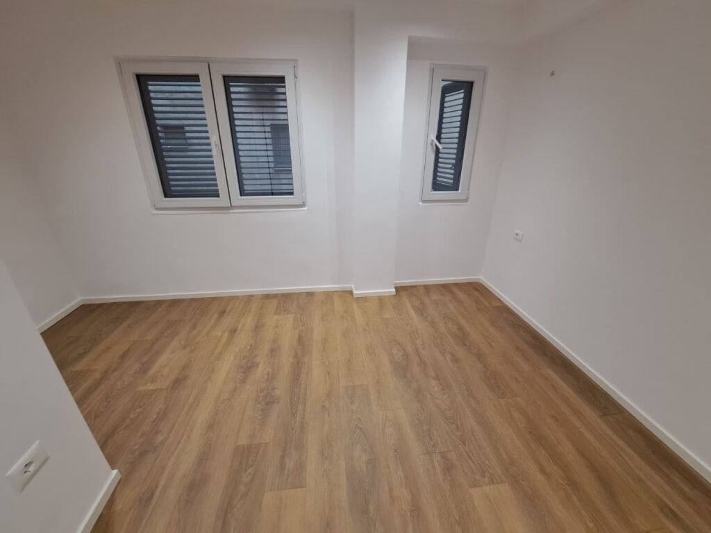 Appartamento 1+1 in vendita, 21 dicembre, Muhamet Gjollesha Street (ID 51110001)