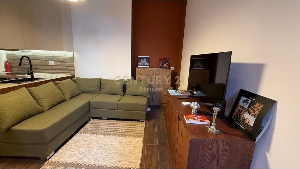 Apartament 1+1 Me Qira në Pazari i Ri, Tiranë - 700€