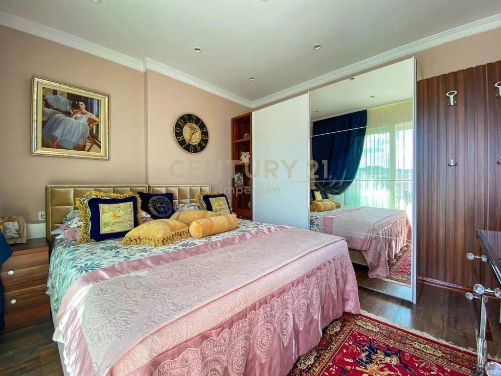 Apartment 2+1+2 balconies + separate wardrobe Luxury in Bllok!